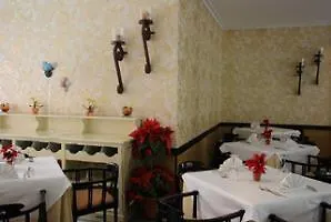 Marola Park Hotel